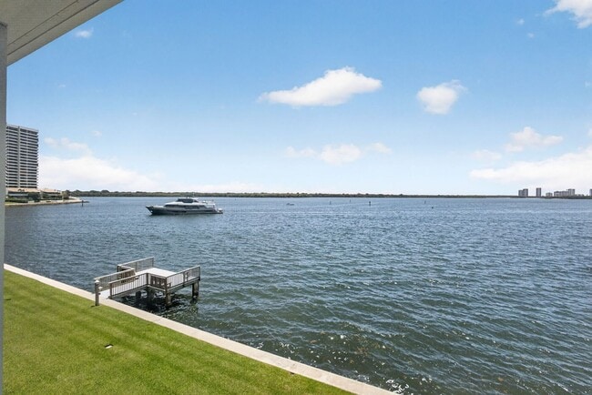 55+ 1 BED, 1 BATH FURNISHED CONDO NORTH PALM BEACH - 55+ 1 BED, 1 BATH FURNISHED CONDO NORTH PALM BEACH