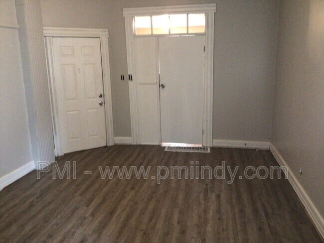 Building Photo - 308 N Monroe St