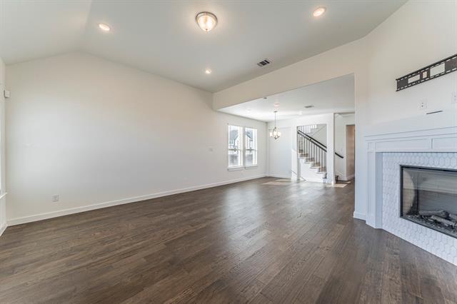 Foto del edificio - 1110 Stallion Ln