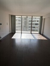 Building Photo - 150 Ocean Ln Dr