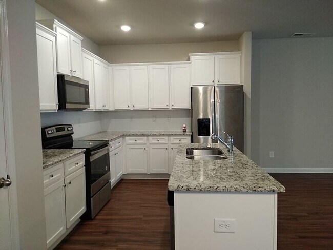 Building Photo - 264 Rankin Cir