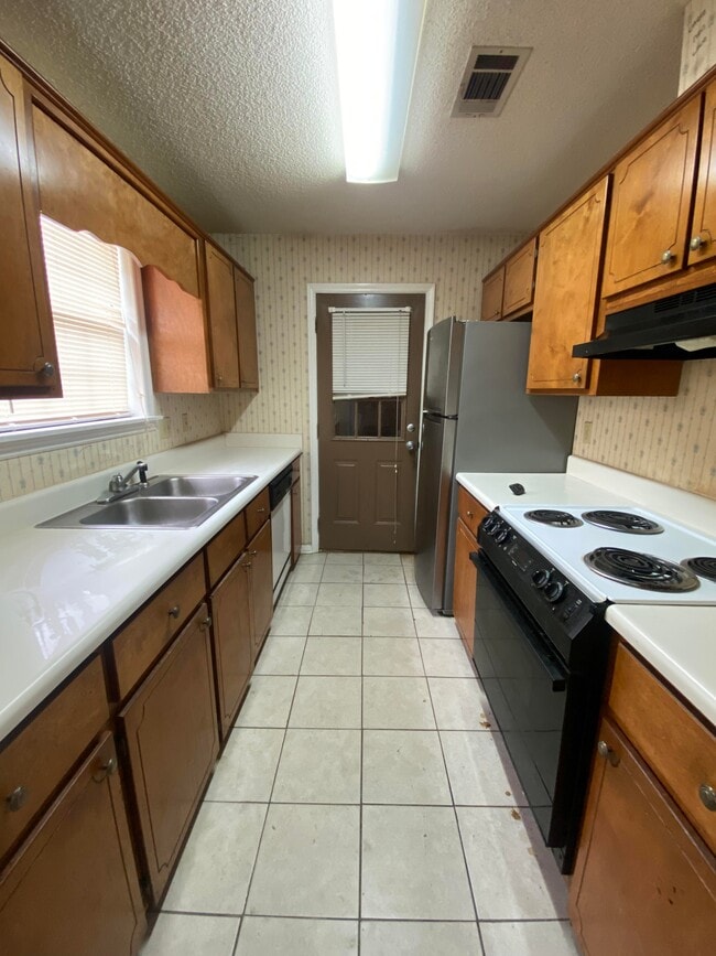 Building Photo - 918 McAfina Trail