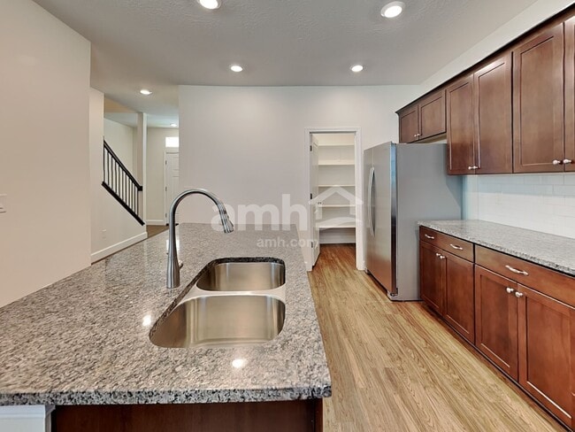 Foto del edificio - 2325 S Wild Horse Way