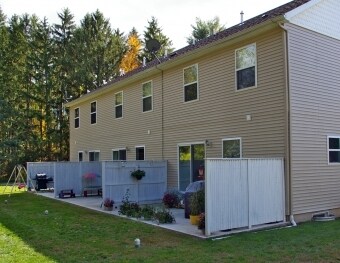 Foto del edificio - 105-123 Pines Way