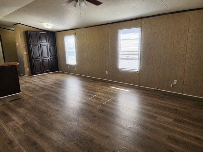 Foto del edificio - 1210 N Avenue K