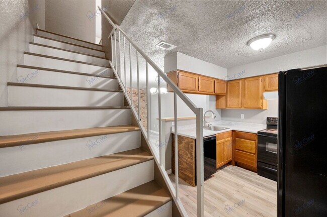 Foto del edificio - 9459 Olde Village Ct