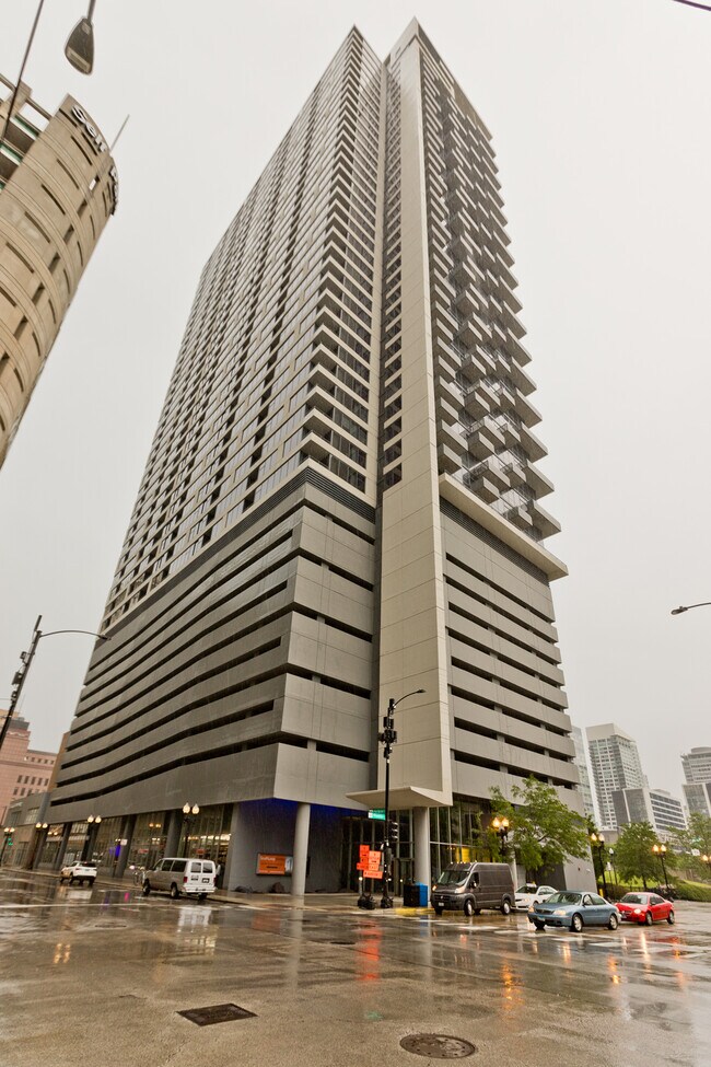 235 W Van Buren St, Chicago, IL 60607 Condo for Rent in Chicago, IL