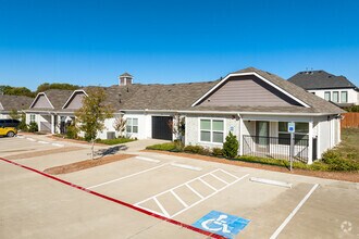 Building Photo - Park Residences Plano Properties