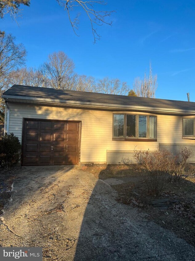 39 Morris Blvd, Berkeley Township, NJ 08721 House Rental in Berkeley