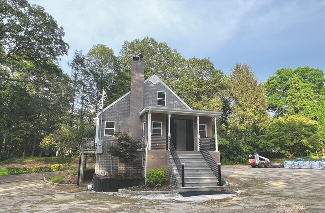 Building Photo - 27 Dunlop Rd