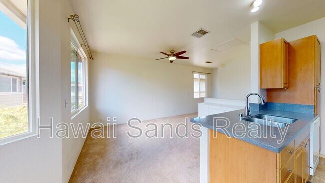 Building Photo - 91-1201 Kanela St.