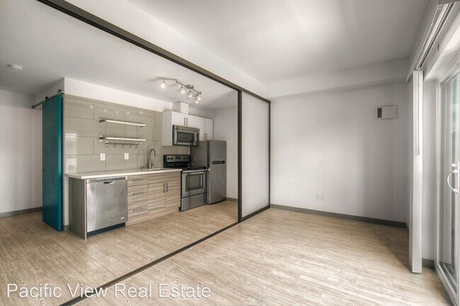 Foto del edificio - 414 Ravenna Blvd