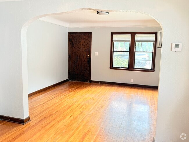 Building Photo - 4325 Minnehaha Ave