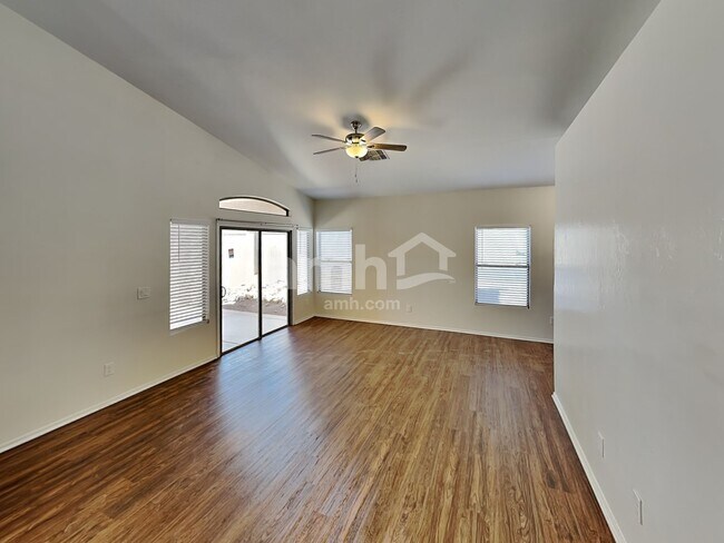 Building Photo - 238 E Camino Limon Verde