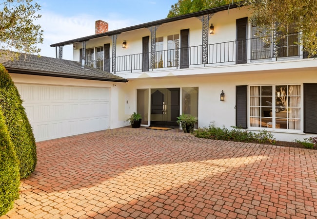 Building Photo - 1476 Crestline Dr