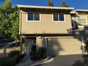 Building Photo - 126 Southwind Dr