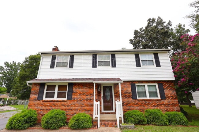 Building Photo - 15808 Tinsberry Pl