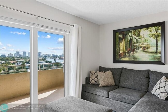 Foto del edificio - 900 NE 18th Ave