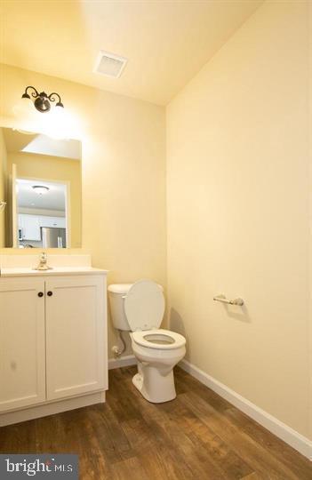 Building Photo - 2 2nd St