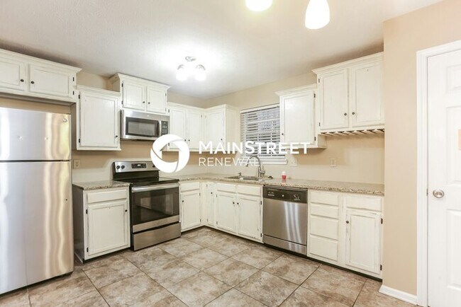 Foto del edificio - 3 Bedroom Pet-Friendly Home in Indianapoli...