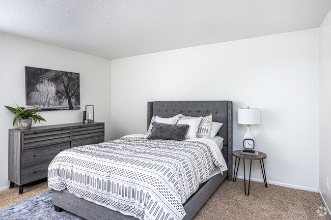 3BR, 2BA - 1453 SF - View@98