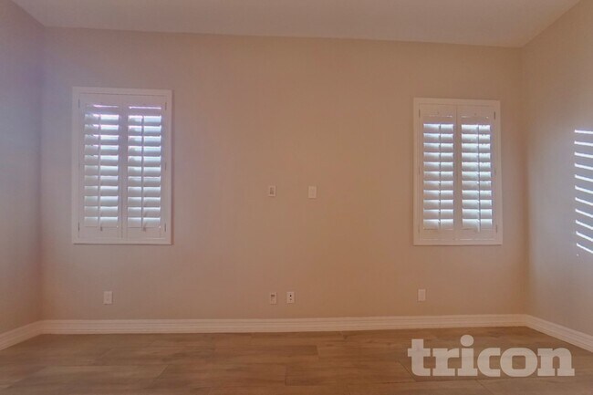 Foto del edificio - 2467 N 149th Ln