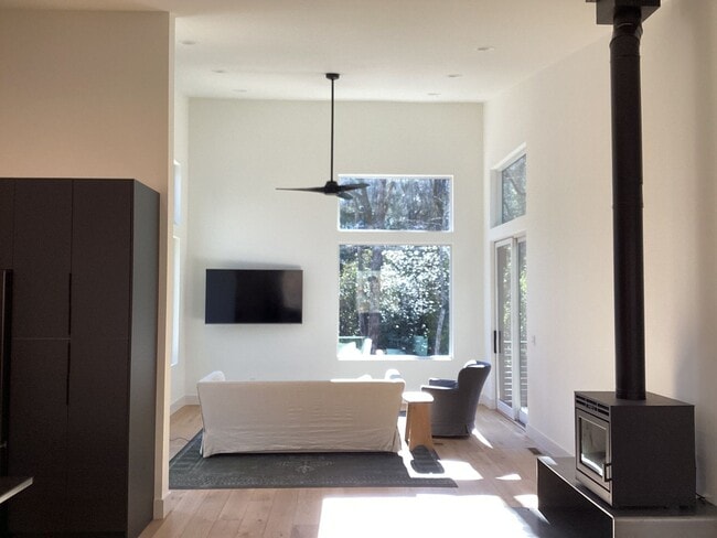 Foto del edificio - Brand New 3-Bedroom Home for Rent – Built 2025