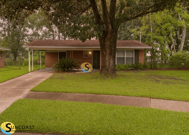 Building Photo - 7403 Sharbeth Dr N