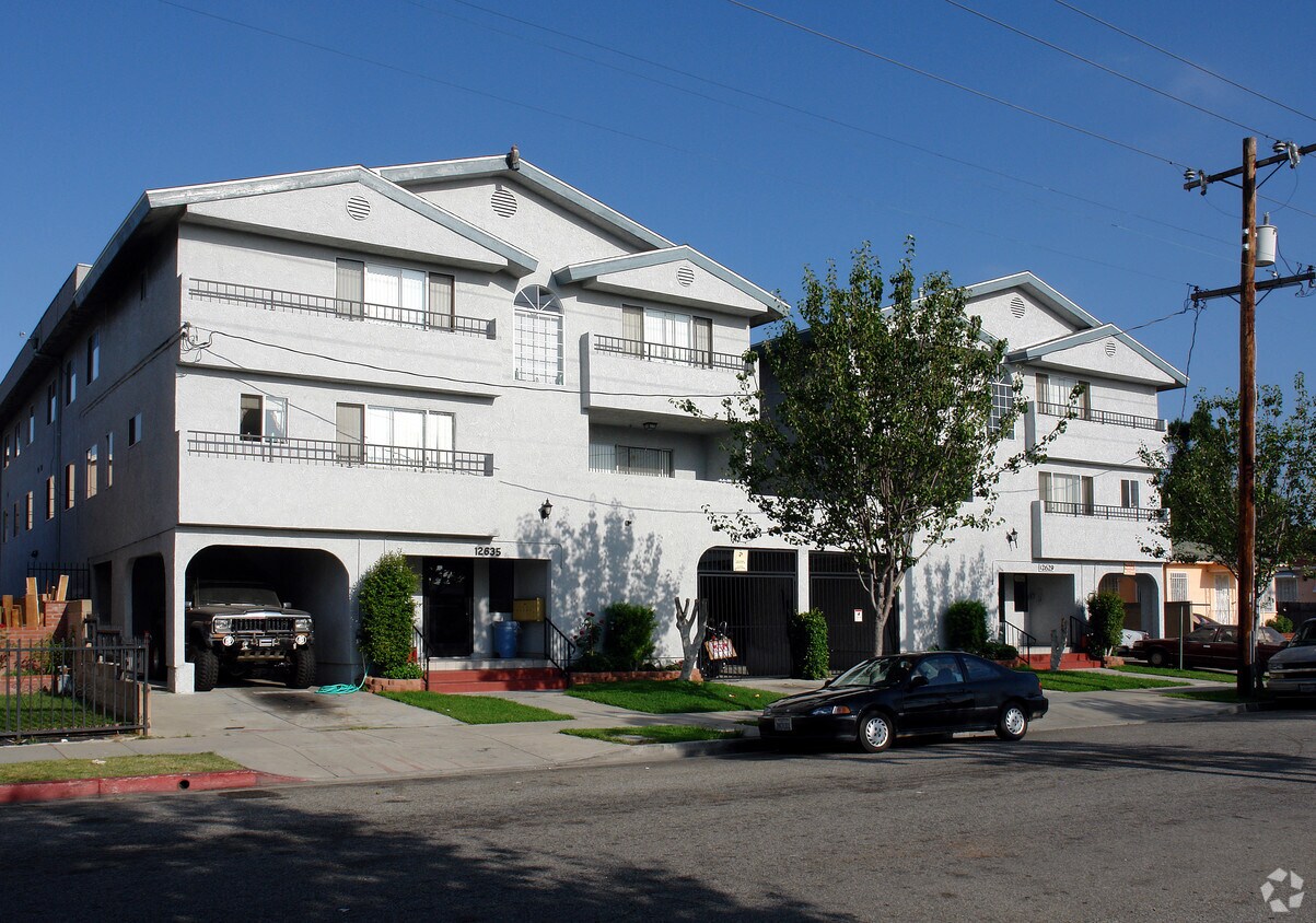 12635 Freeman Ave, Hawthorne, CA 90250 Apartments in Hawthorne, CA