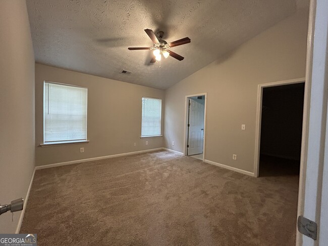 Building Photo - 412 Sugar Maple Ct