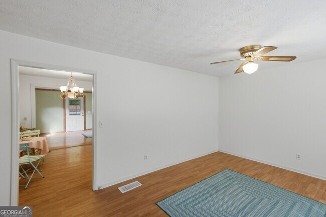 Foto del edificio - 4400 Winding Creek Dr