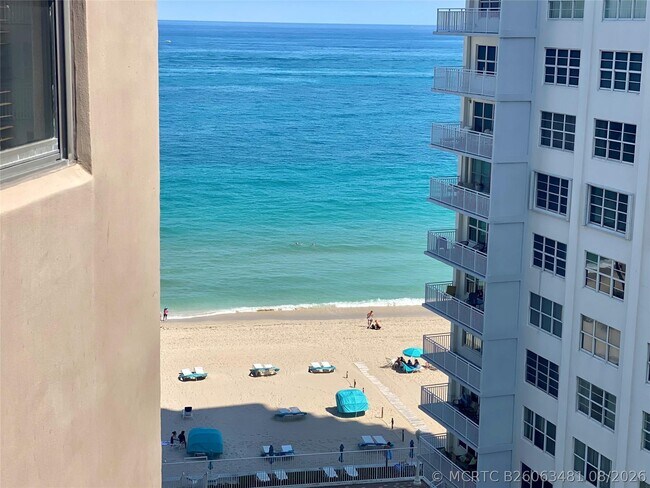Foto del edificio - 3800 Galt Ocean Dr