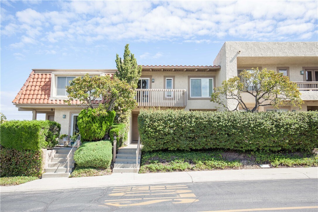 Foto principal - 48 Hilltop Cir