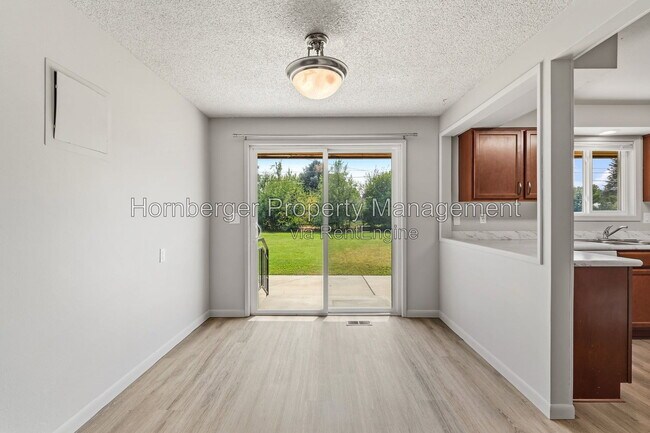 Foto del edificio - 13604 E 5th Ave