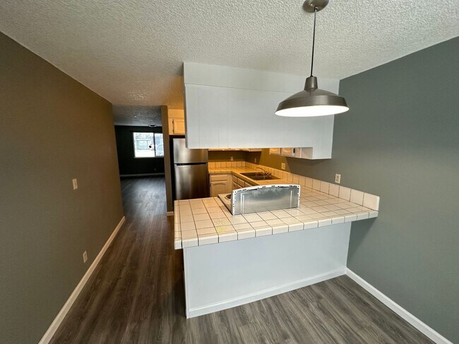 Building Photo - 4185 Bristol Court #D
