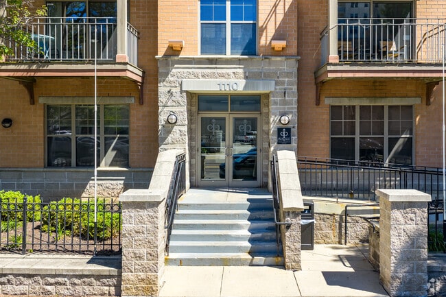Building Photo - The Franklin