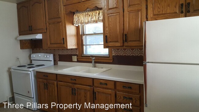 Foto del edificio - 3 br, 1 bath House - 1816 1st Ave. NE