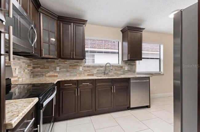 Photo - 615 Anhinga Rd House