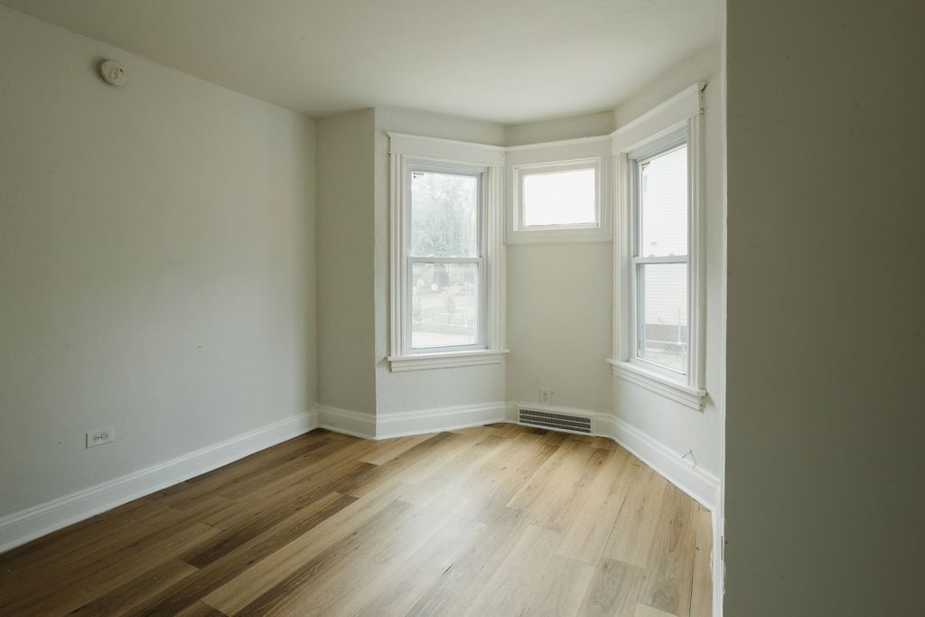 Primary Photo - 714 Helmholz Ave