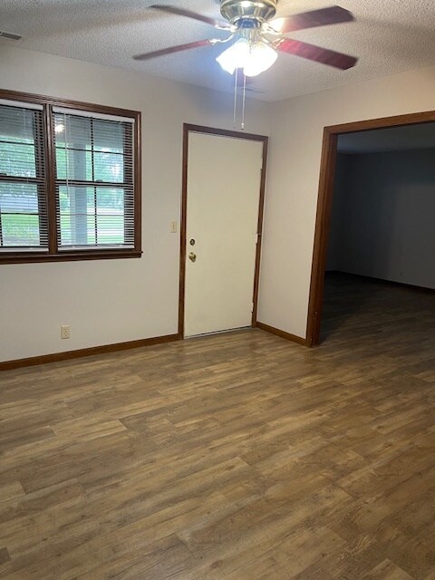 Foto del edificio - 409 W 22nd St