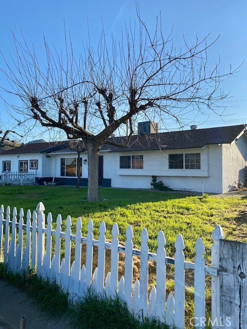 Building Photo - 480 S Randy St