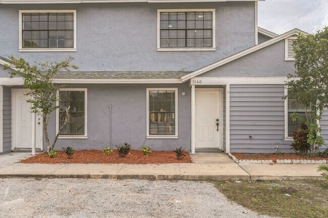 Photo - 1240 Dovehill Dr Townhome