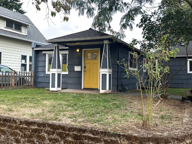 Photo - Portland Bungalow, Near Park, Easy Freeway Access Apartment