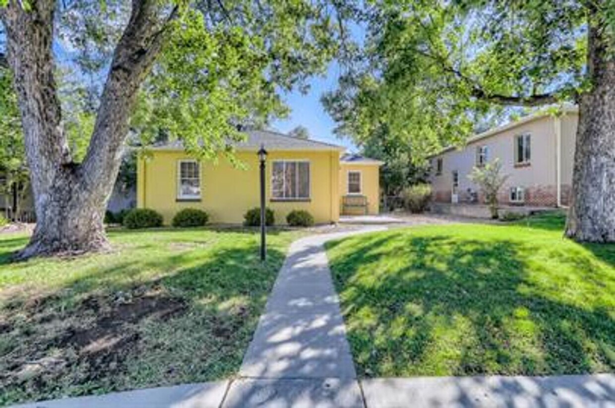 Primary Photo - Updated 4-Bed Home, Finished Basement and ...