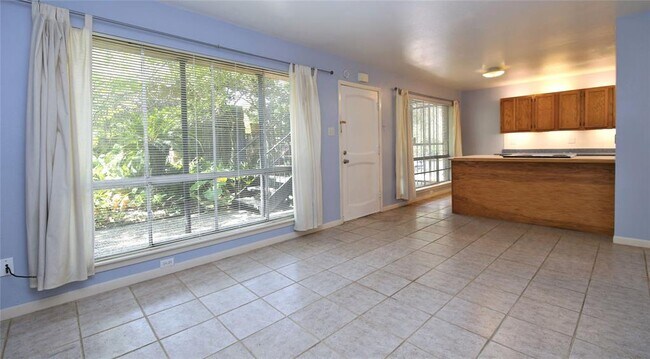 Foto del edificio - 3403 Audubon Pl