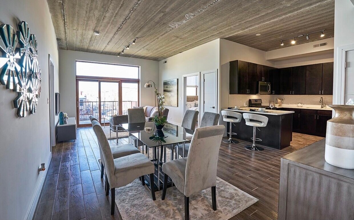 Foto principal - 2933 N Halsted St