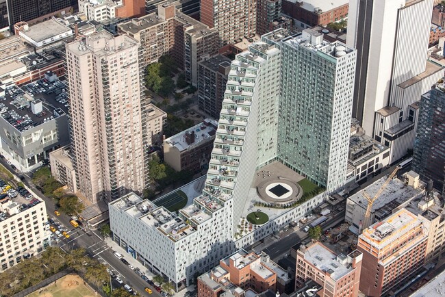 Foto del edificio - 550 W 54th St