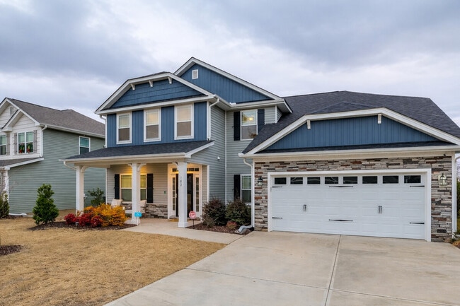 Building Photo - 182 Hillmont Dr