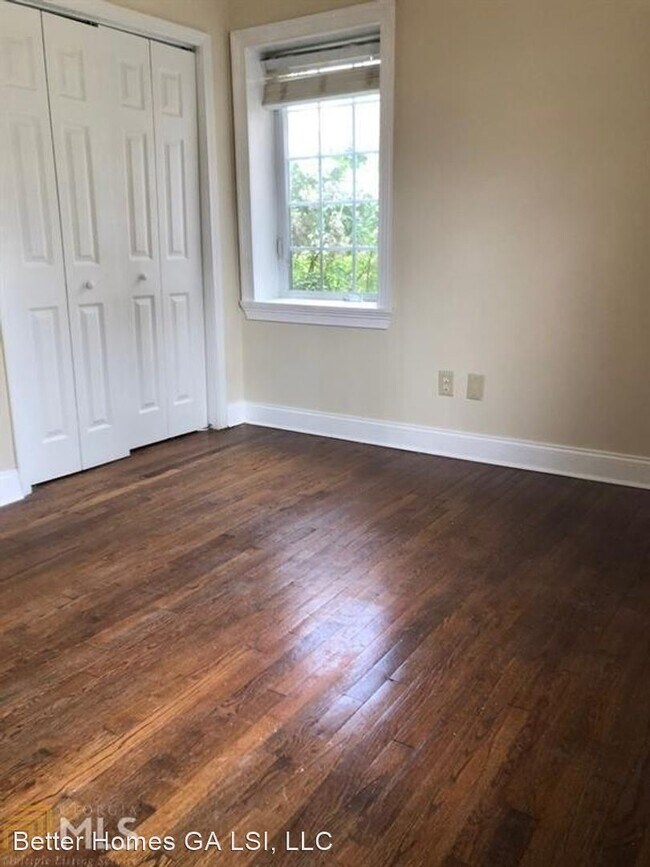 Foto del edificio - 2 br, 1 bath House - 2367 Cascade Rd Unit J38