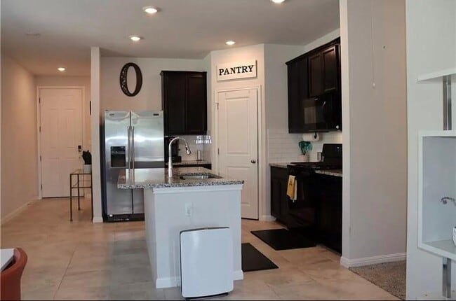 Building Photo - 201 McFarland St